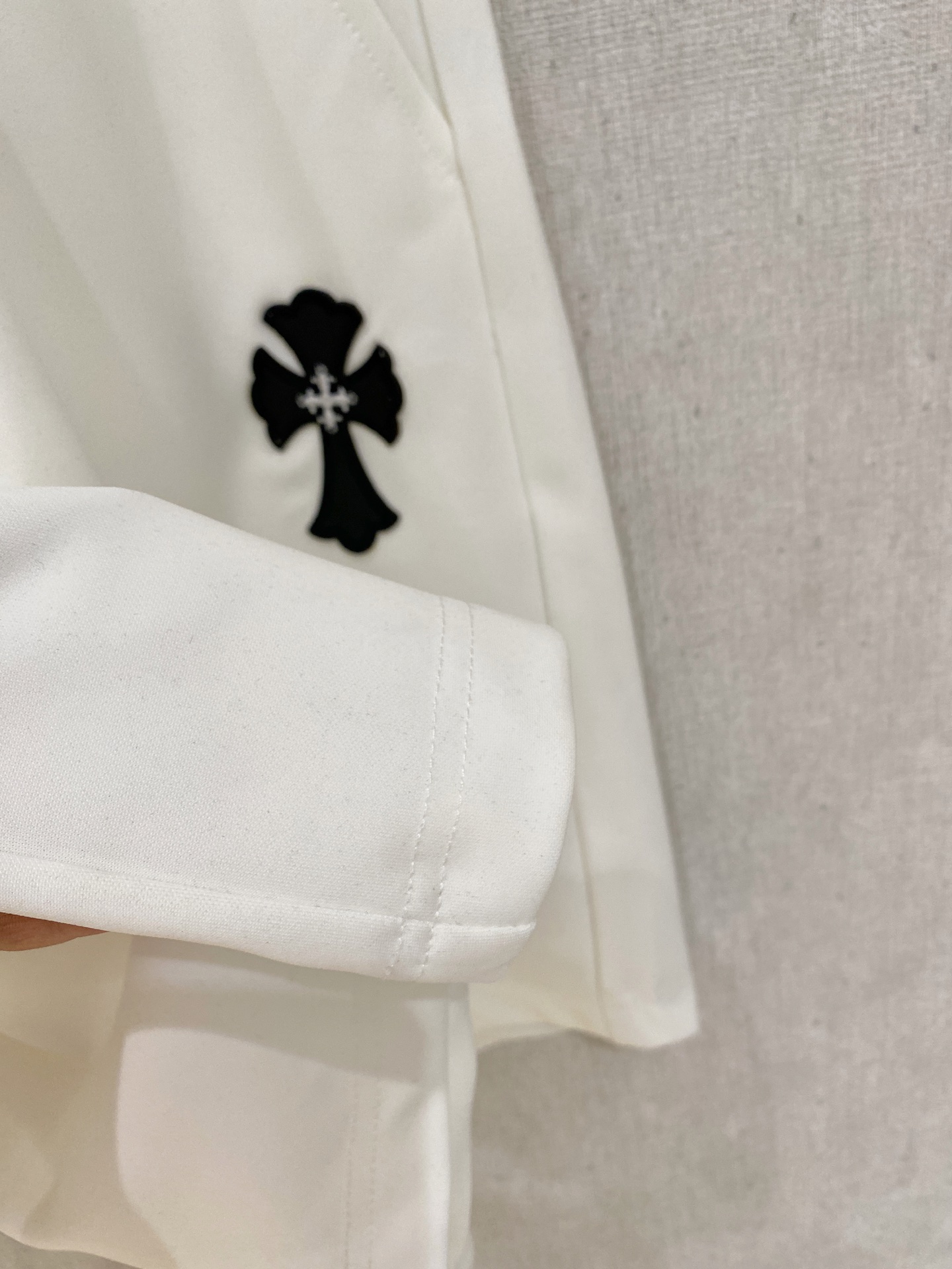 克罗心 2026春夏新款男士休闲短裤 五分裤 高端货简洁时尚大方定制原版进口面料简洁利落又清爽品质做工细