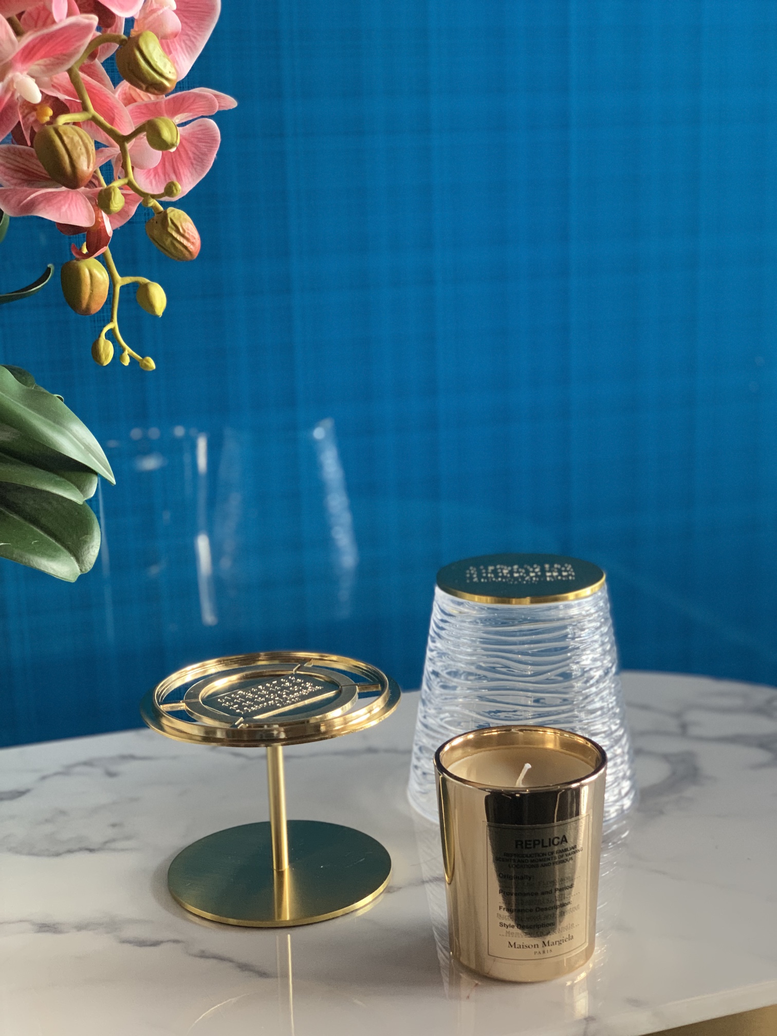 Gilded Candleholder - Comprehensive 9