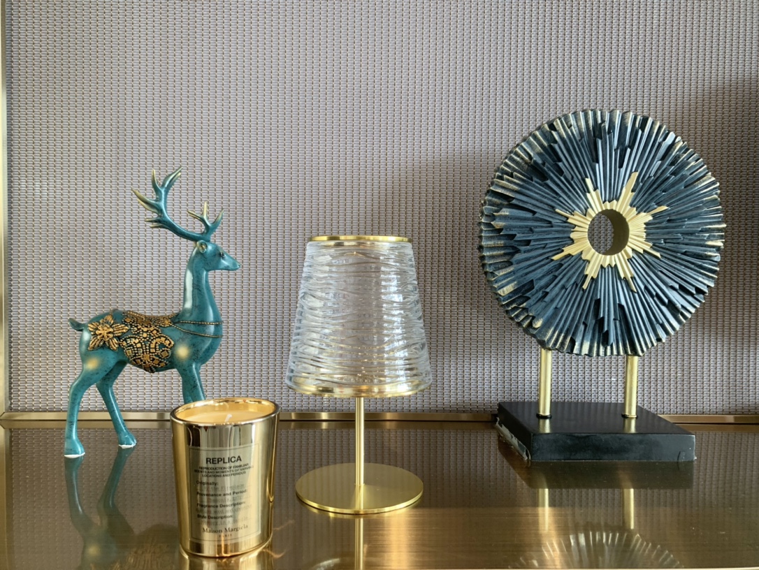 Gilded Margiela-Style Candlestick Table Lamp - Comprehensive 4