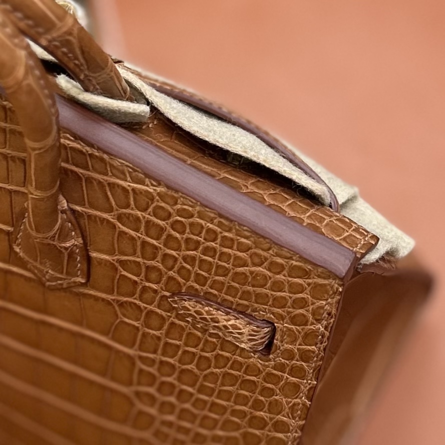 bk20 金棕雾面美洲金扣 新做到货～