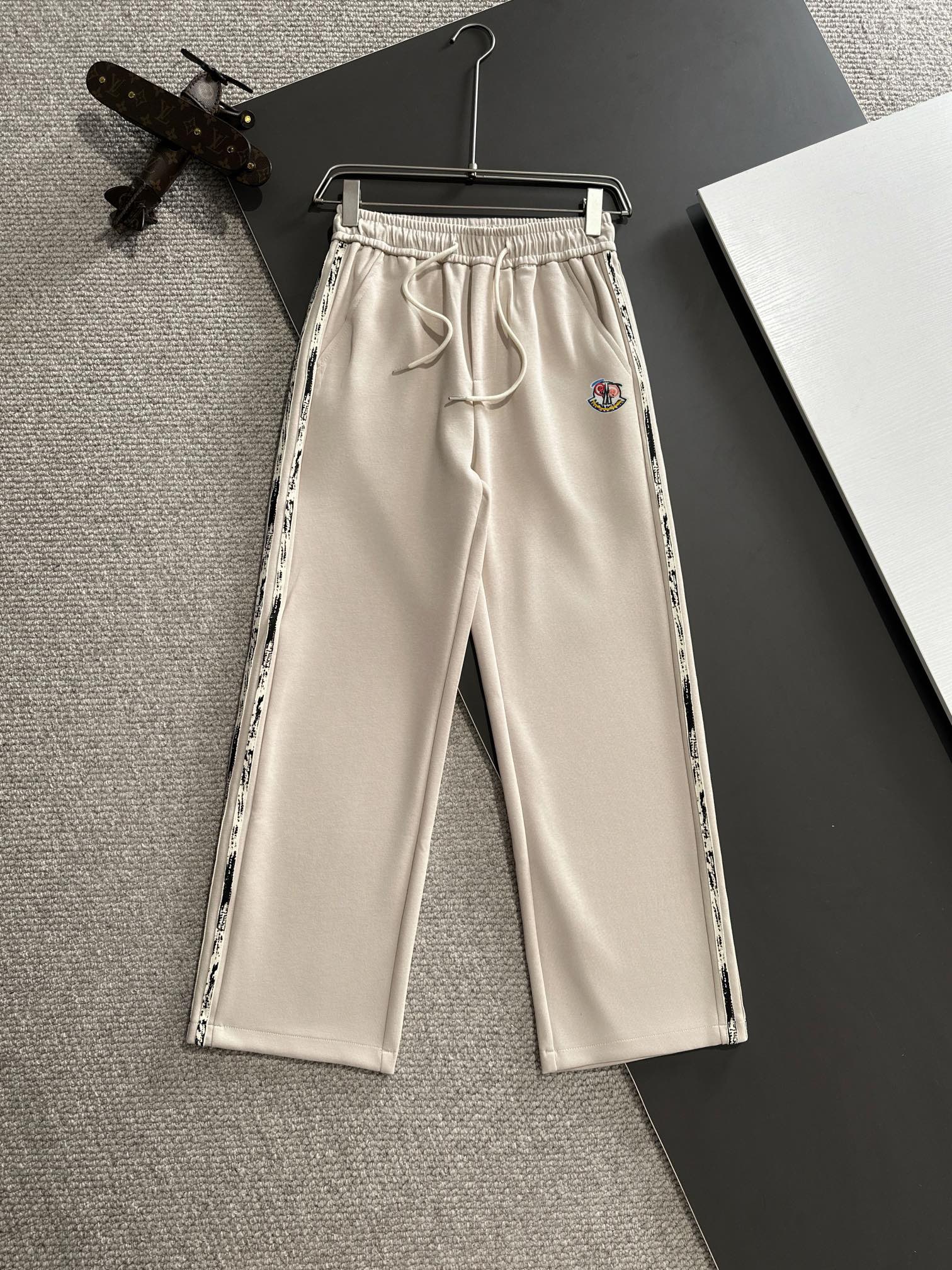 Envío al día siguiente. Mont pantalones casuales elásticos nuevo modelo de otoño-invierno 2024, tela personalizada de b…