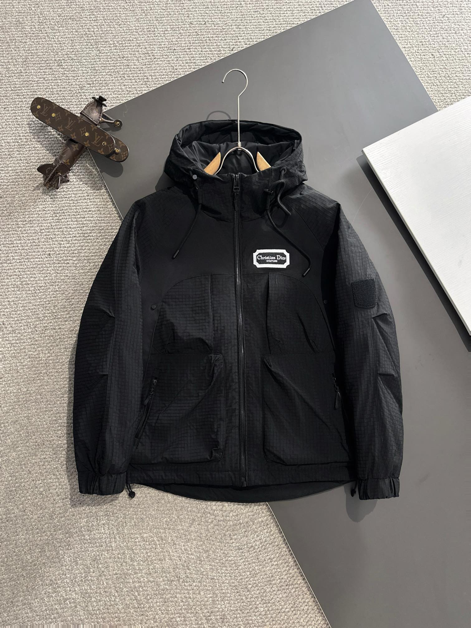 Envío al día siguiente Dior 🔥🔥 Personalización de alta gama Sitio web oficial de otoño e invierno de 2024, la última …