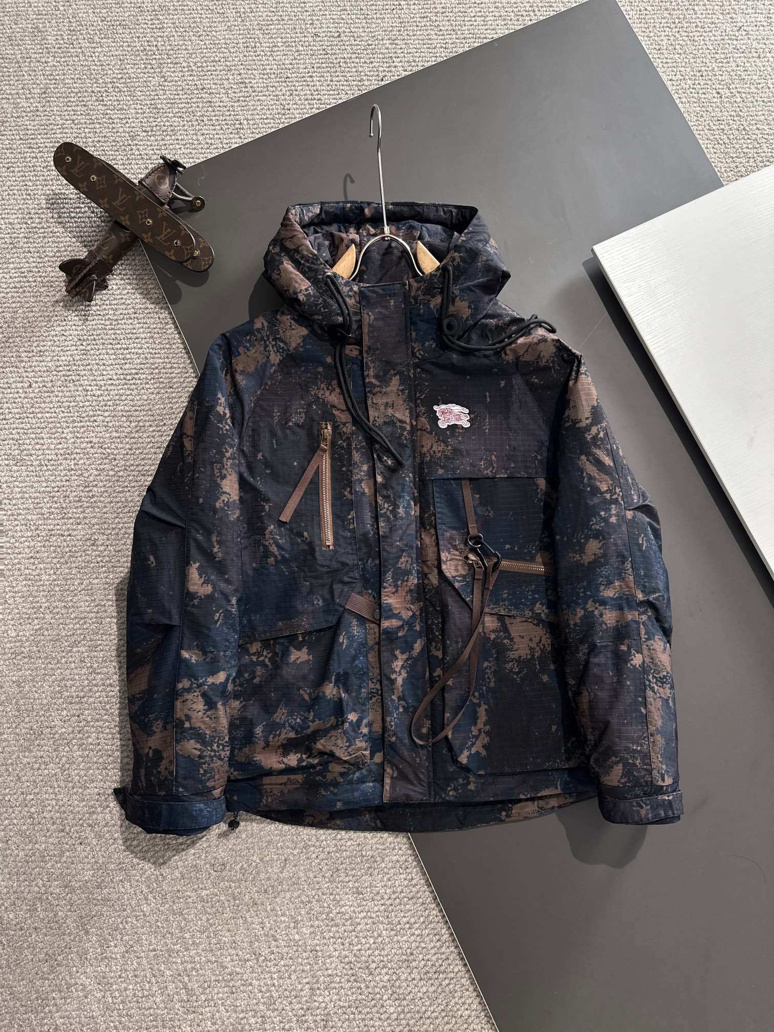 Envío al día siguiente, Burberry 🔥🔥 alta personalización, nuevo modelo de chaqueta de plumas con capucha, éxito de ve…