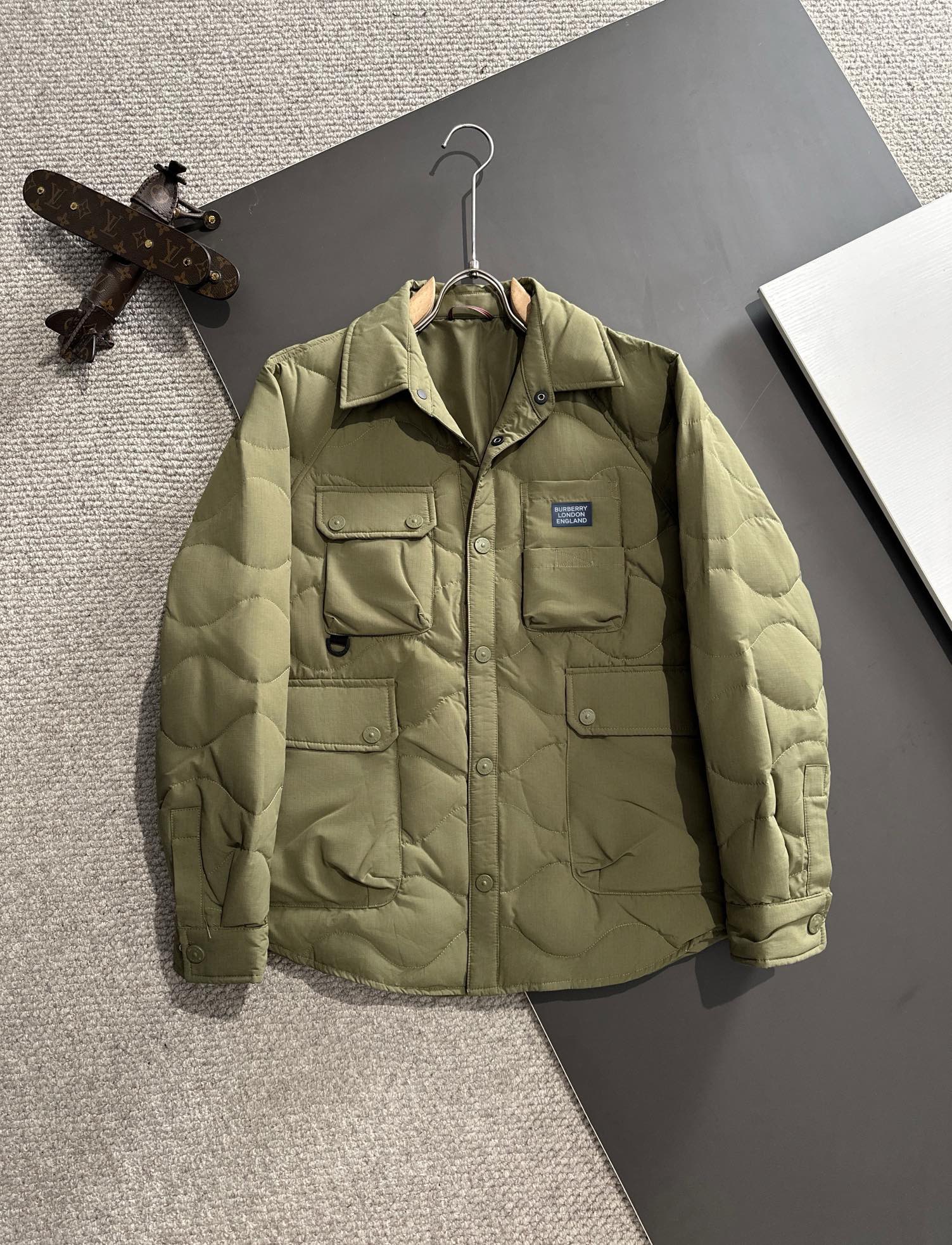 Envío al día siguiente, Burberry 🔥🔥 alta personalización, nuevo modelo de chaqueta de plumas con solapa, éxito de ven…