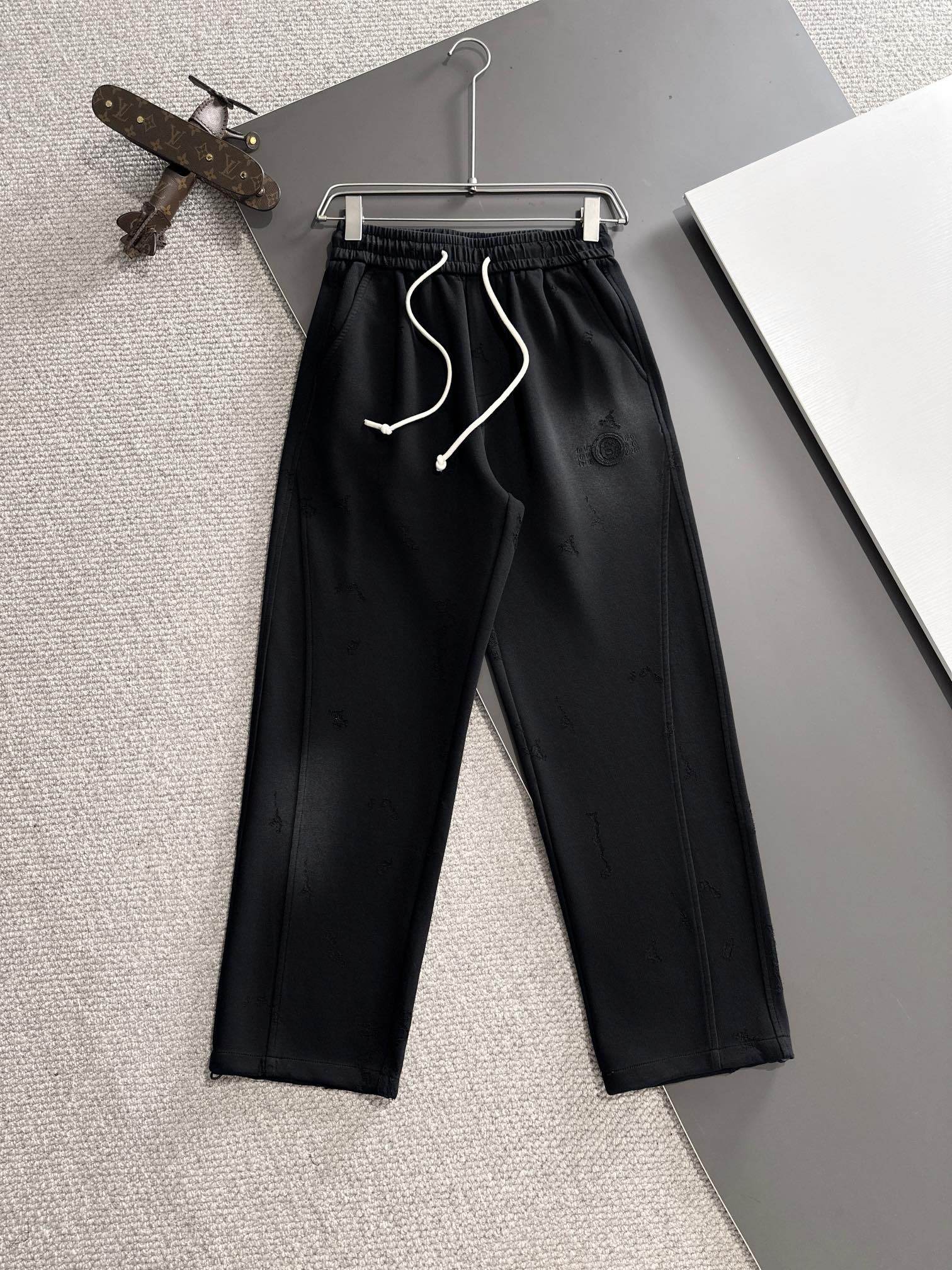 Margiela 2024 autumn/winter new elastic waist casual pants. Custom fabric from the counter, breathable and highly comfo…