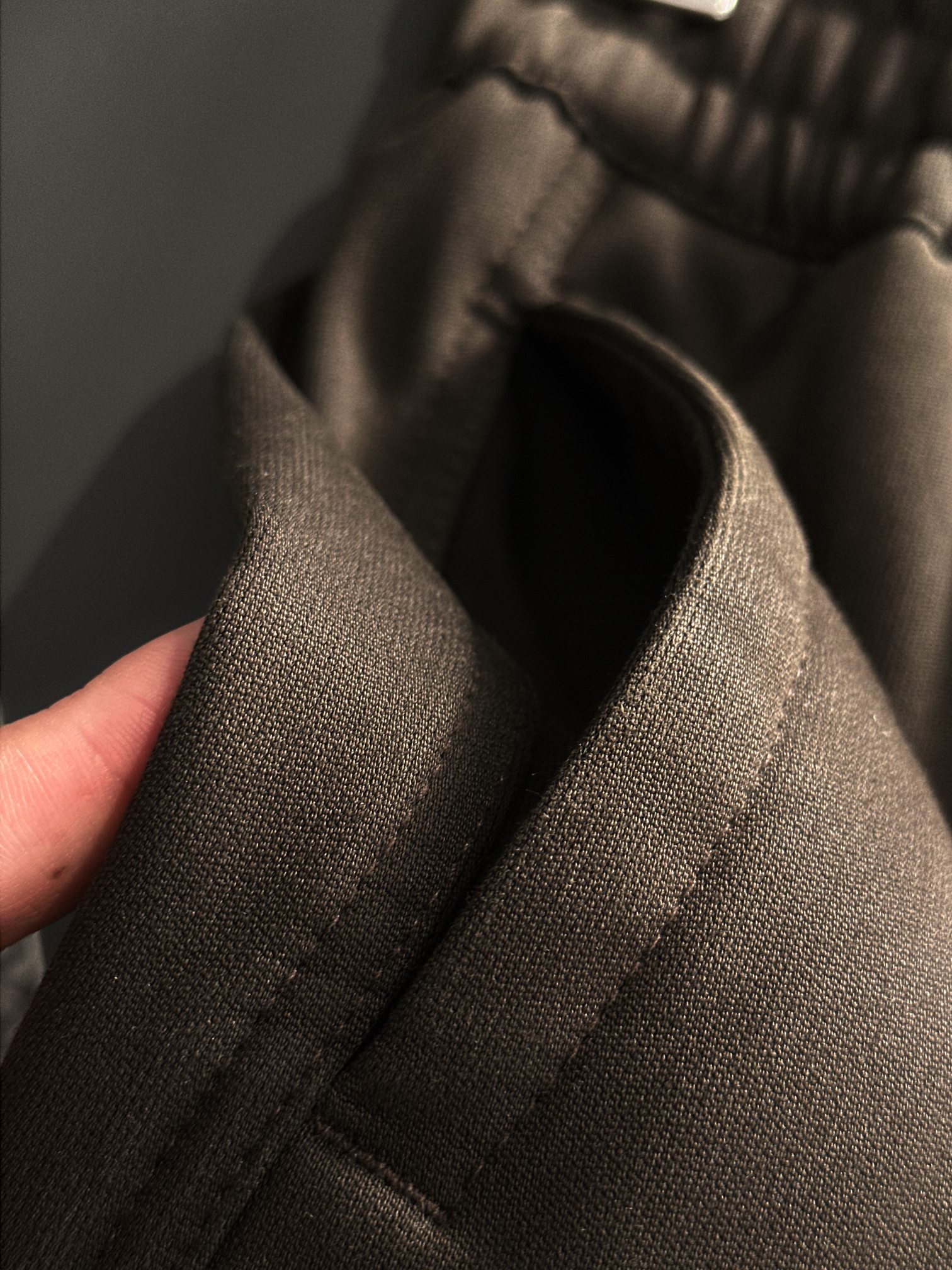 Trendy Leisure Pants 2024: Thick Velvet, Tailored Faceware, High Quality Design - 图片 3