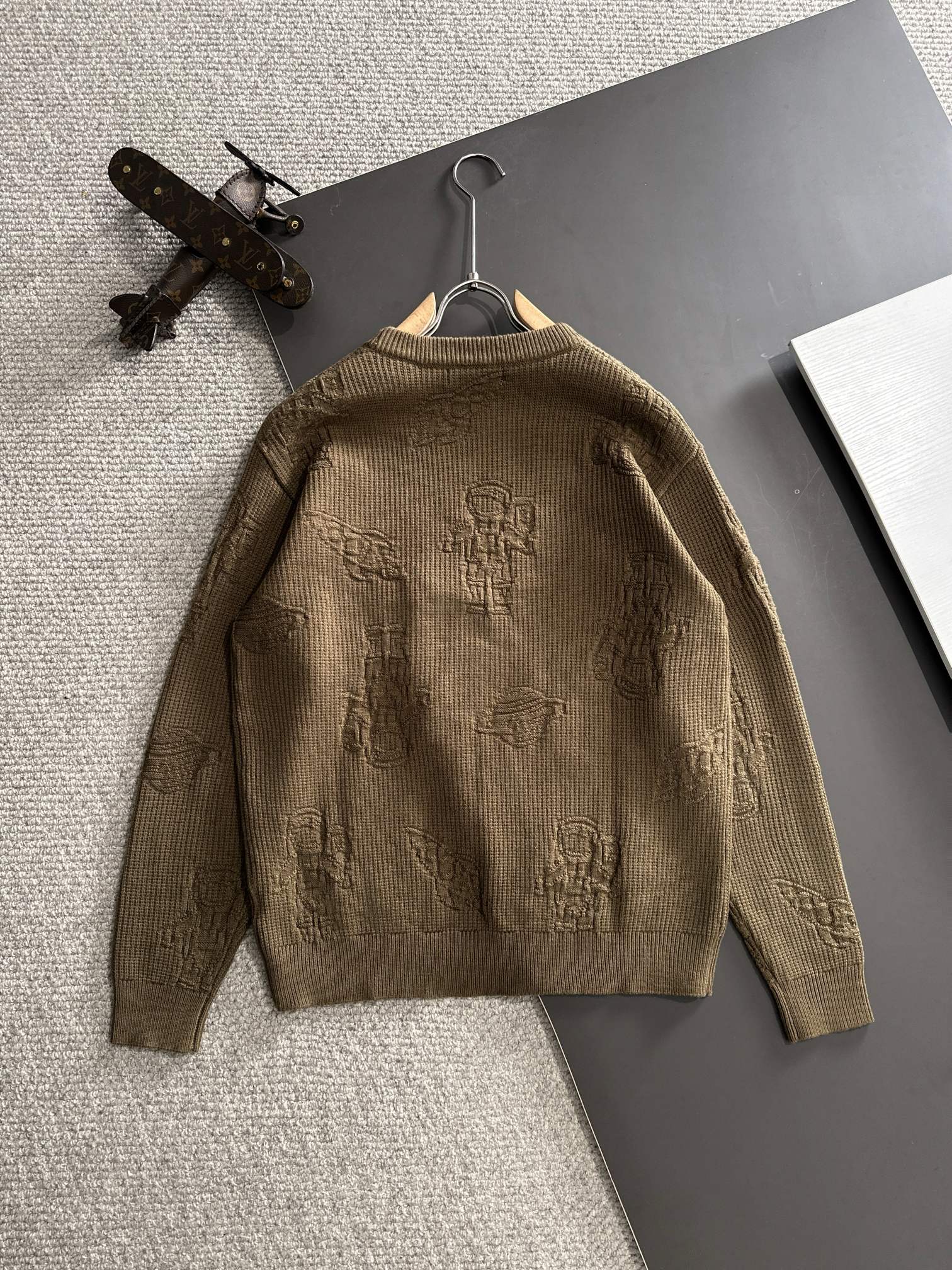 “CJCR Next-Day Delivery: Wool Mix, Comfortable Hand Feel, Embroidery Details, Fashionable Suit in M-3XL” - 图片 9