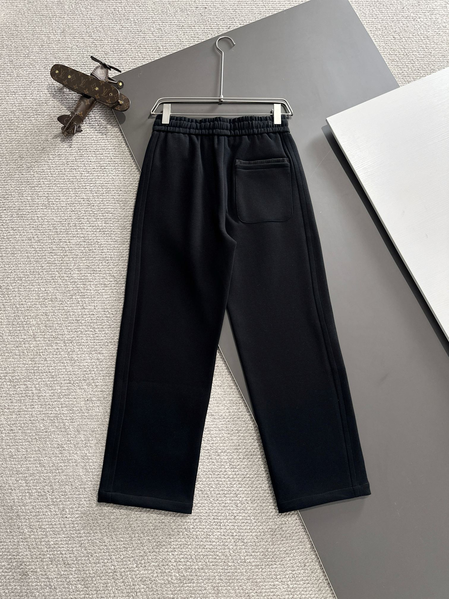 2024 CJCR Twirl-and-Tweak Pants: Thicker Velvet, Tailor-Made Fabric, High Comfort & Quality - 图片 9