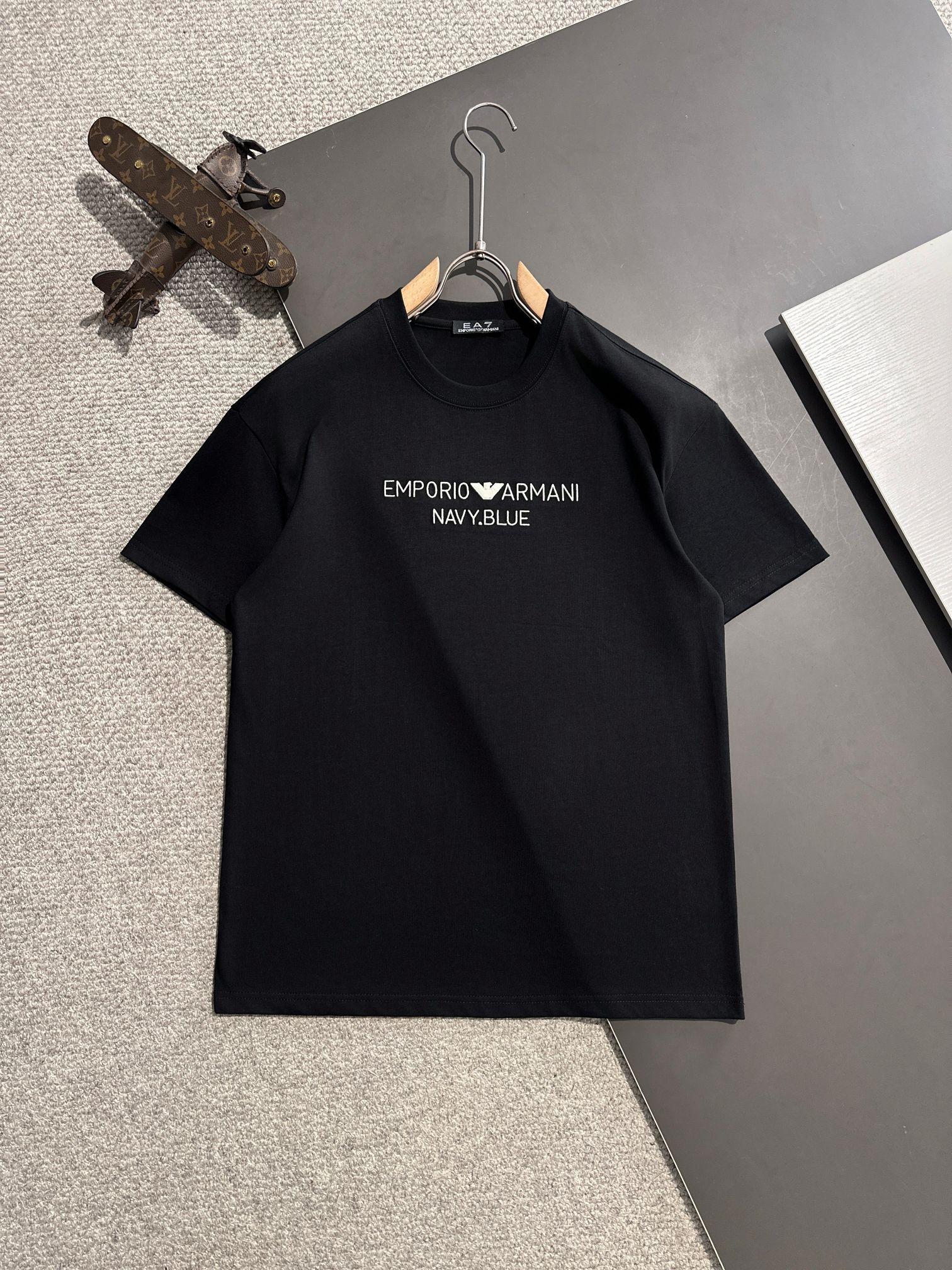 Envío al día siguiente, Armani 2025 Verano nueva camiseta de manga corta de algodón puro de doble hilo (calidad superio…