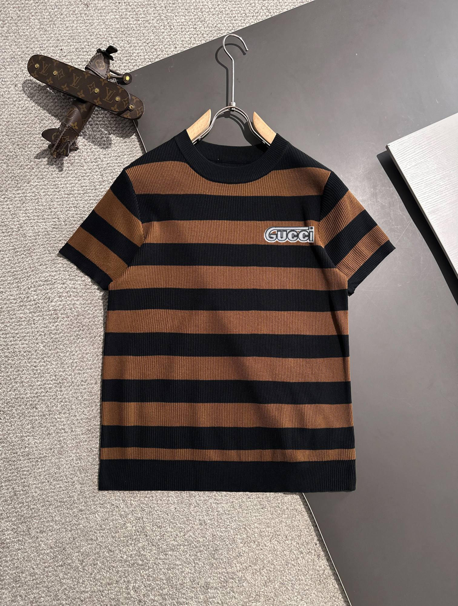Envío al día siguiente. Camiseta de cuello redondo de manga corta para hombre, Gucci, nueva temporada primavera-verano …