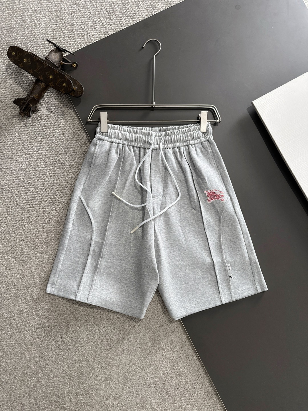 NO:143370,Shipping the next day, high-end goods, Burberry, 2025 spring and summer new elastic strap casual shorts, customized counter fabric, breathable and comfortable, impeccable details, brand element design concept, reflecting high quality. The feel is delicate and soft!  It is casually cut, with a great upper body style!  Code number M-3XL, burberry, shorts, alexander wang19860909隔天出货 高端货 巴宝莉 2025春夏新款松紧带休闲短裤,专柜定制面料 透气舒适度高,细节无可挑剔,品牌元素设计理念,体现高品质.手感细腻柔软！呈现休闲裁剪,上身版型超赞！码数M-3XL,,burberry,shorts,alexander wang,Men's clothing