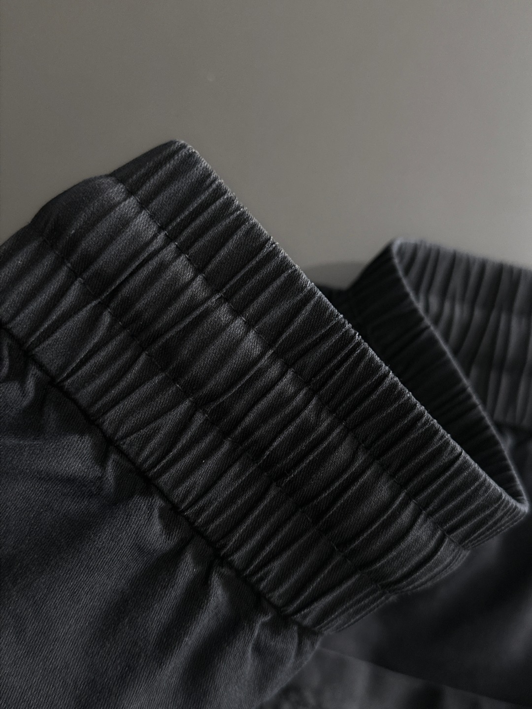 2025 Spring-Summer Collection: High-Quality Tailored Pants for Thin Cabinets - 图片 4