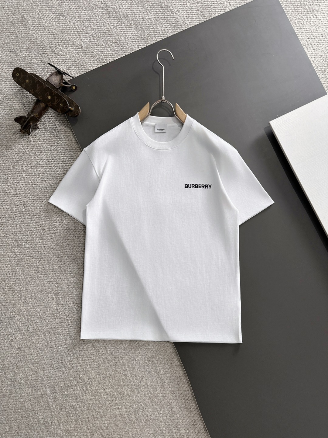 Envío al día siguiente Burberry 2025 nuevo estilo de verano (calidad superior, moneda diferenciada) lanza mangas cortas…