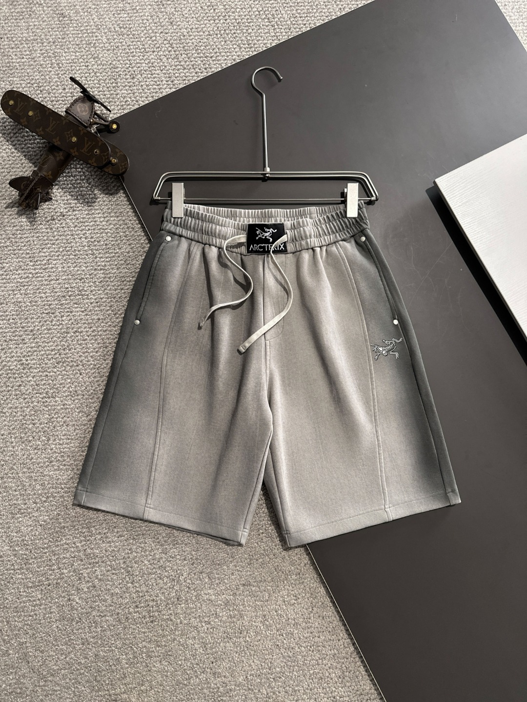 Envío al día siguiente, productos de alta gama, nuevos pantalones cortos informales con banda elástica Arc'teryx 2025 p…