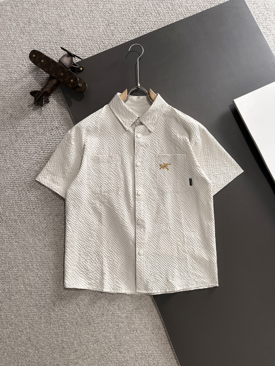 2025 New Summer Leisure Suit: P744 High-Quality, Customized Liquid Ammonium Cotton Fabric. - 图片 2