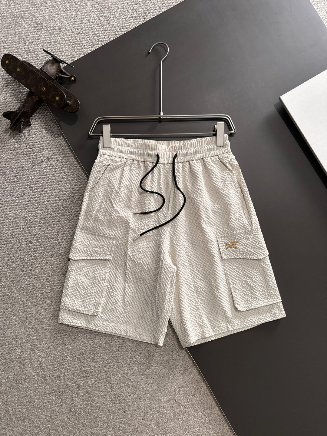 2025 New Summer Leisure Suit: P744 High-Quality, Customized Liquid Ammonium Cotton Fabric. - 图片 6