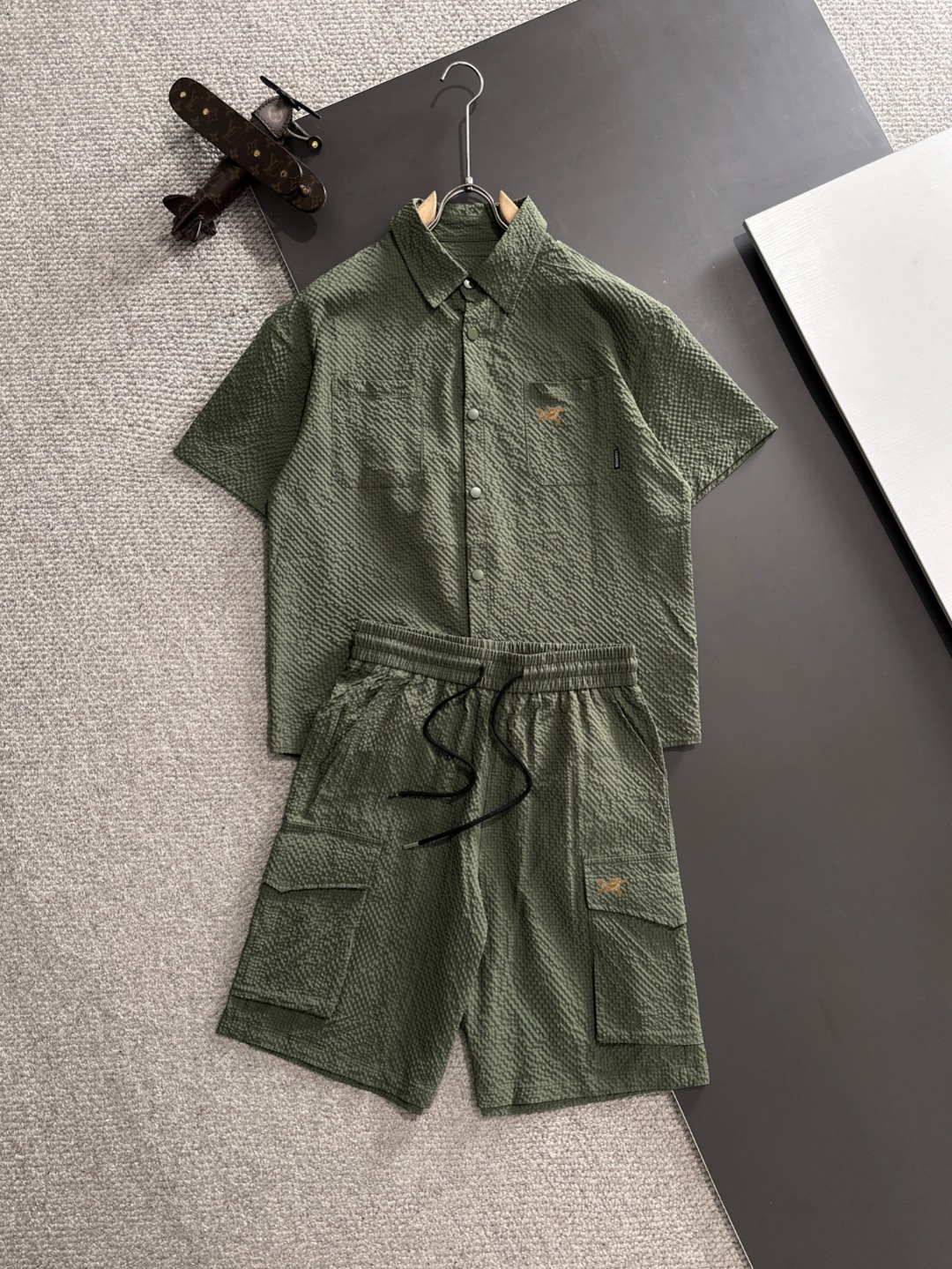 Luxury Bird 2025 Summer Suit: High-Quality, Customized, Comfortable, Sophisticated Details - 图片 1