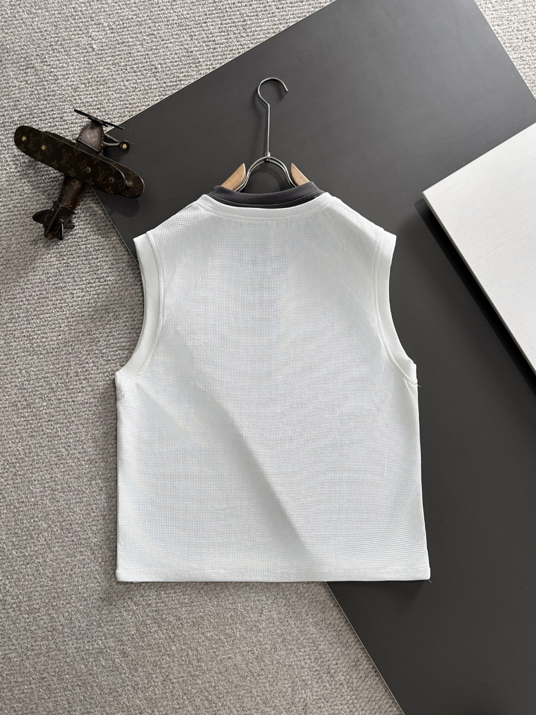 2025 Summer Leisure Suit: High Quality, Customized, Sophisticated Details - 图片 5