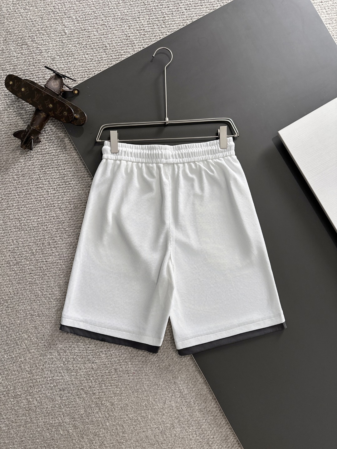 2025 Summer Leisure Suit: High Quality, Customized, Sophisticated Details - 图片 9