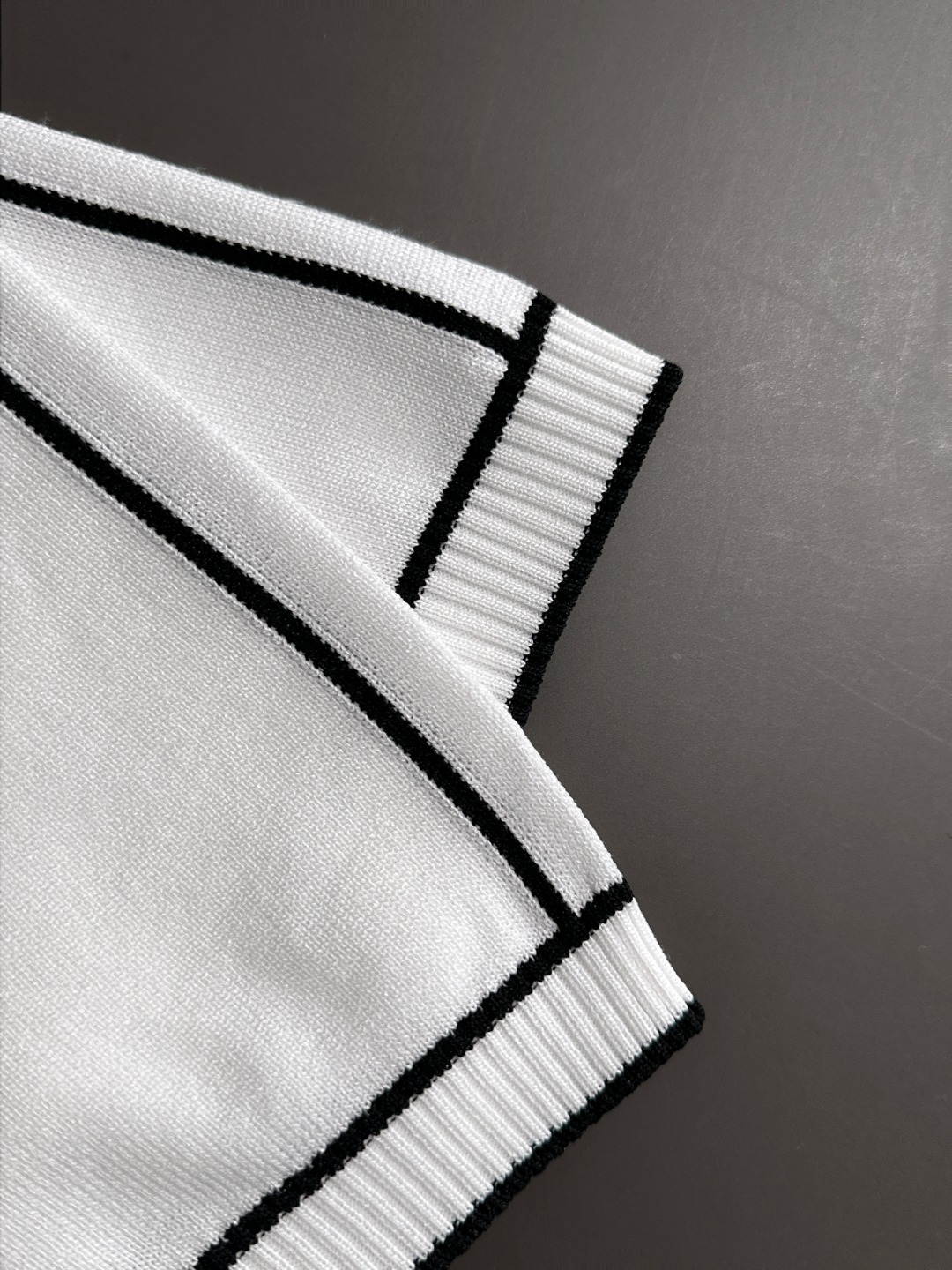 2025 Spring & Summer Men’s Geese Shirt: High Quality Cotton, Stereo Embroidery, Noble Design - 图片 6