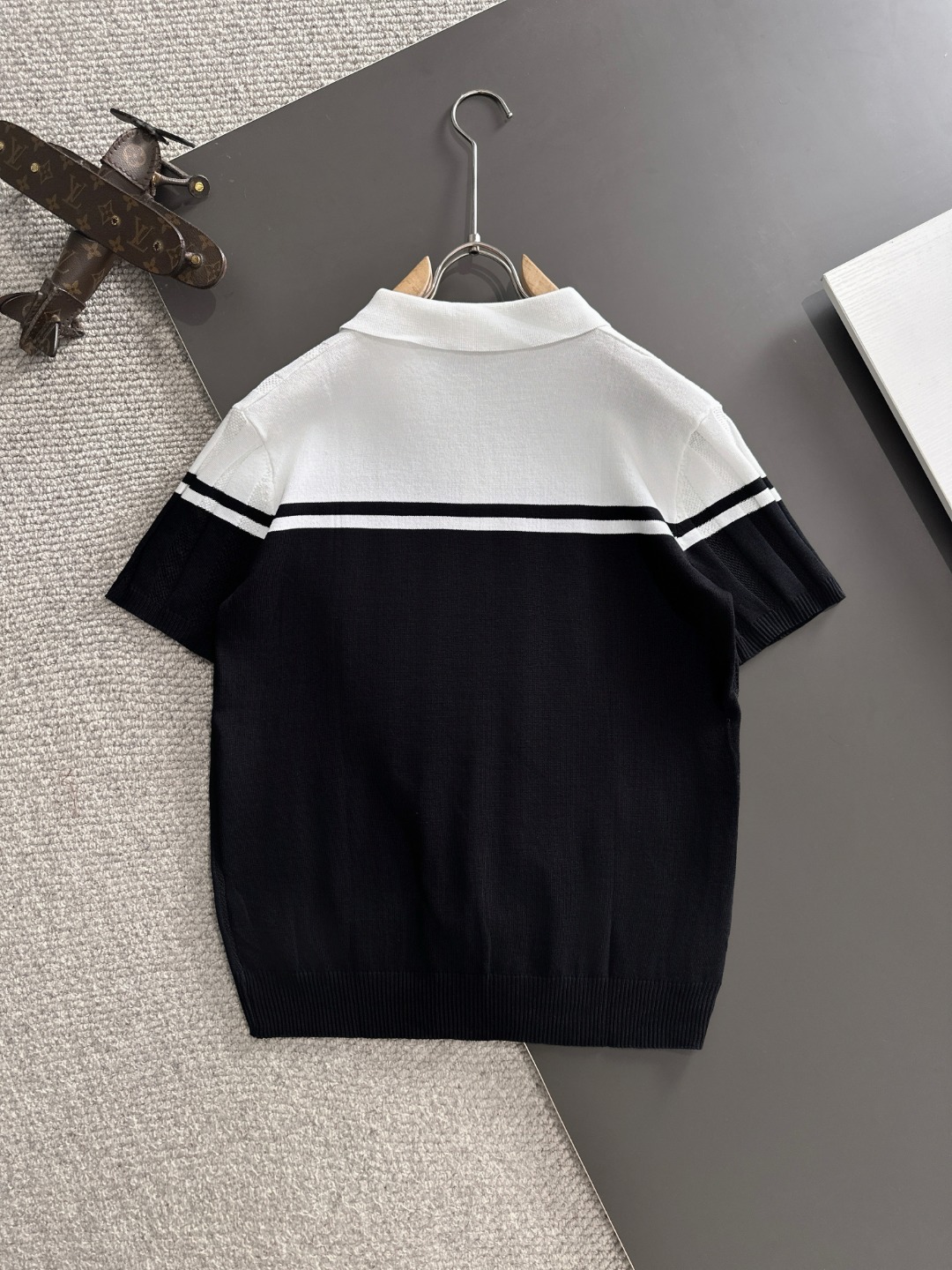 Louis Vuitton 2025 Fall/Winter Men's Polo Shirt, Cotton Knit, Embroidered Logo 10 o 1j1l7gcn0kjog6v319hsovf6