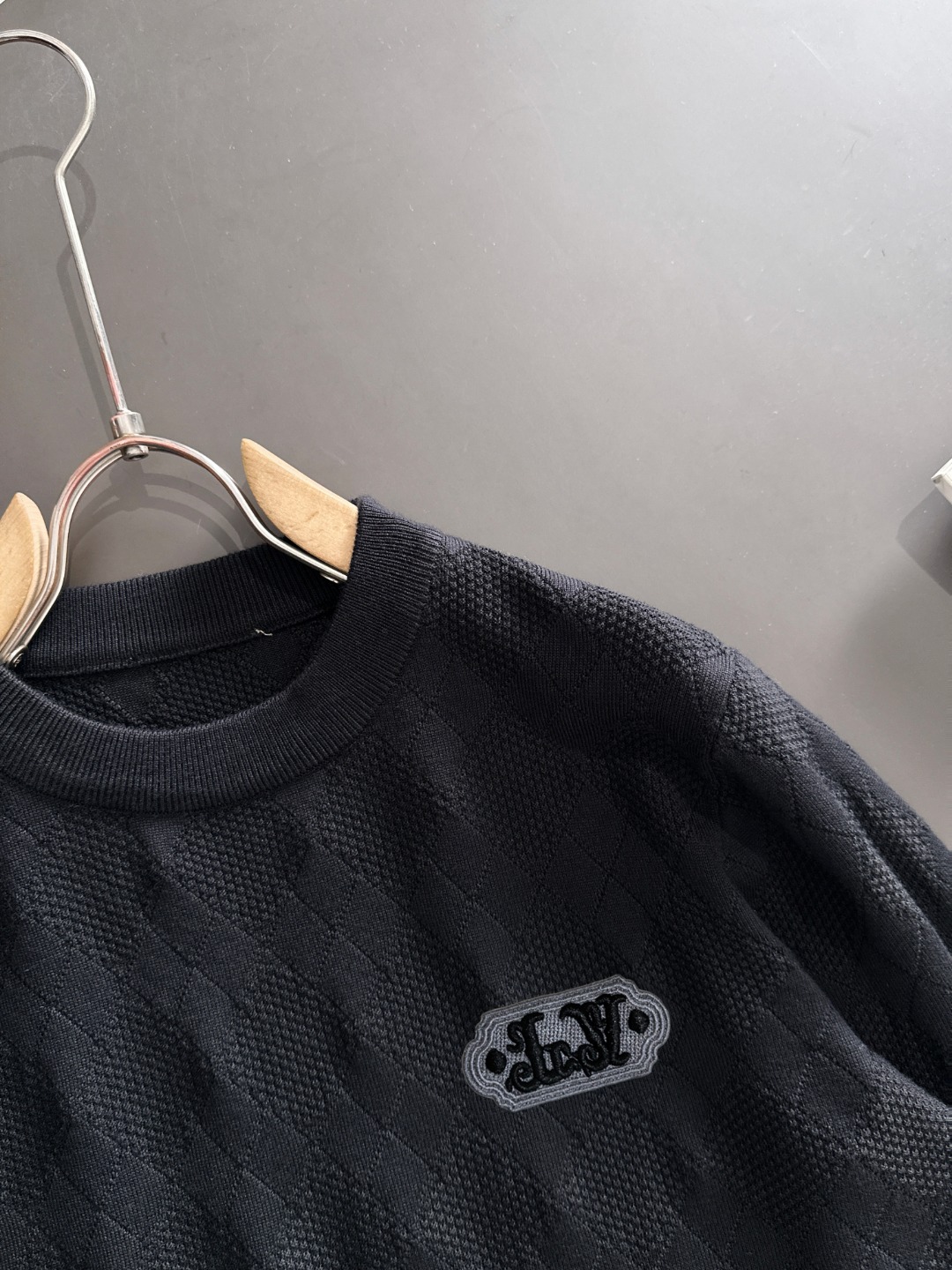 o 1j7hmd1sevaj14rnql81gbd1p8e2