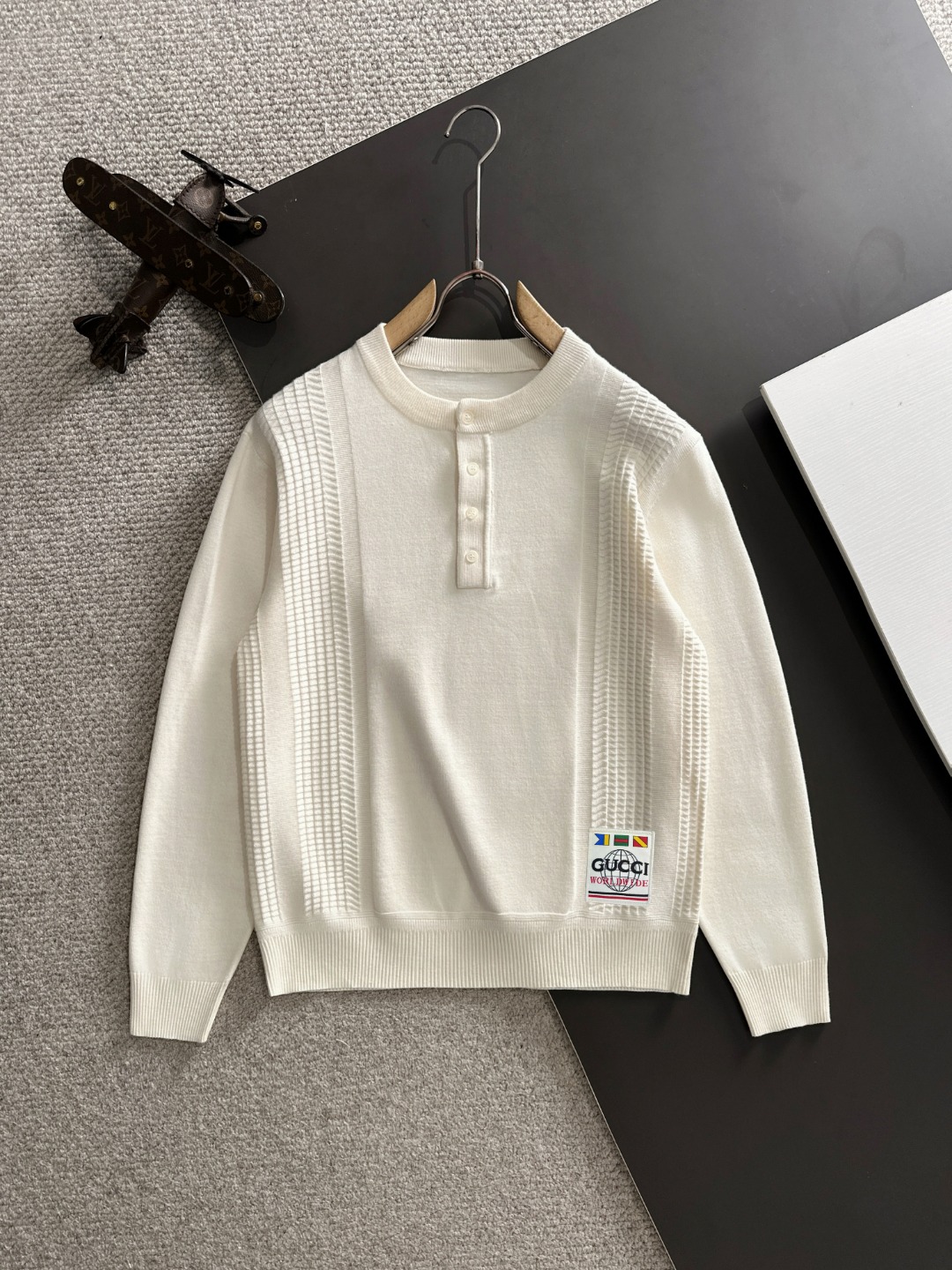 Gucci Wool Blend Sweater with Embroidered Logo - Fall/Winter Collection