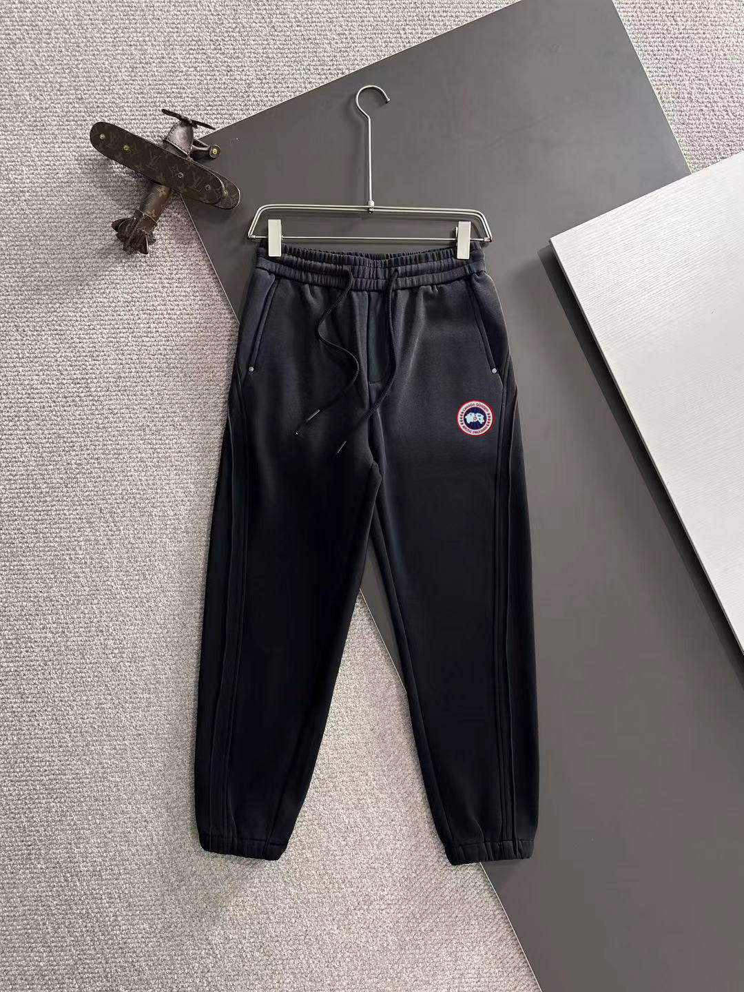 Canada Goose Winter Fleece Sweatpants Elastic Waistband Comfortable Thicken