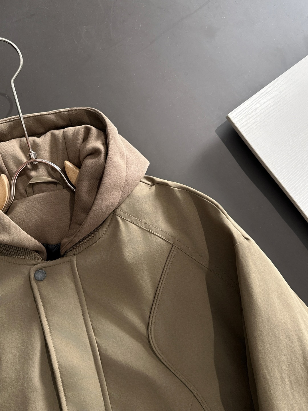 两天货期 芬迪 🔥🔥高端定制 2025冬季官网最新款爆款羽绒服 客供原版订制五金配件全进口原版定制 欢迎