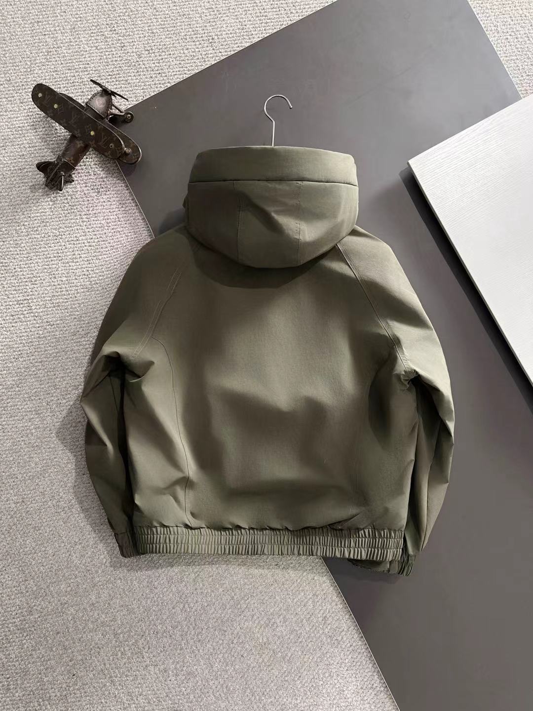 两天货期 大鹅 🔥🔥高端定制 2025冬季官网最新款爆款羽绒服 客供原版订制五金配件全进口原版定制 欢迎