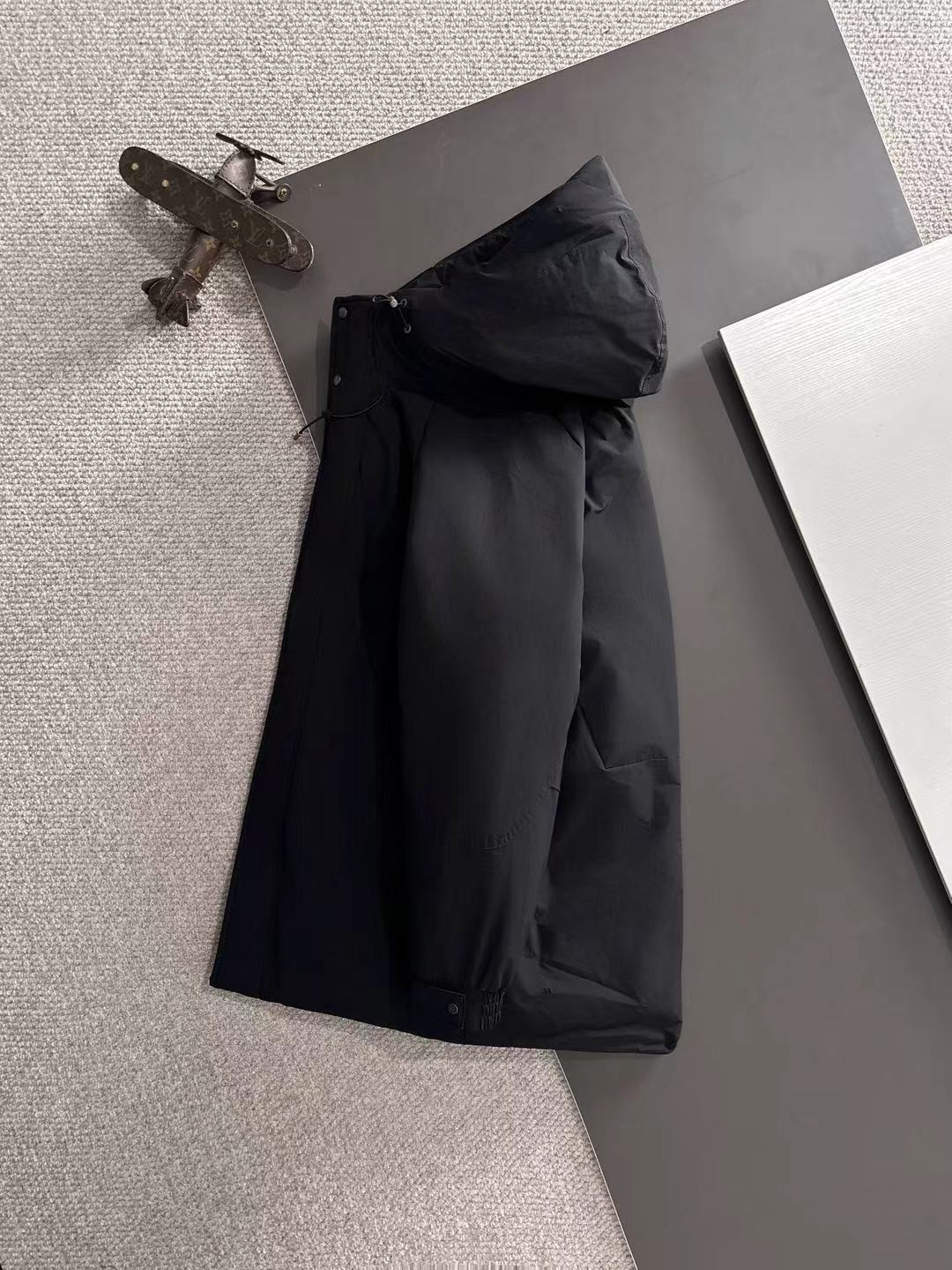 两天货期 蒙口 🔥🔥高端定制 2025冬季官网最新款爆款羽绒服 客供原版订制五金配件全进口原版定制 欢迎