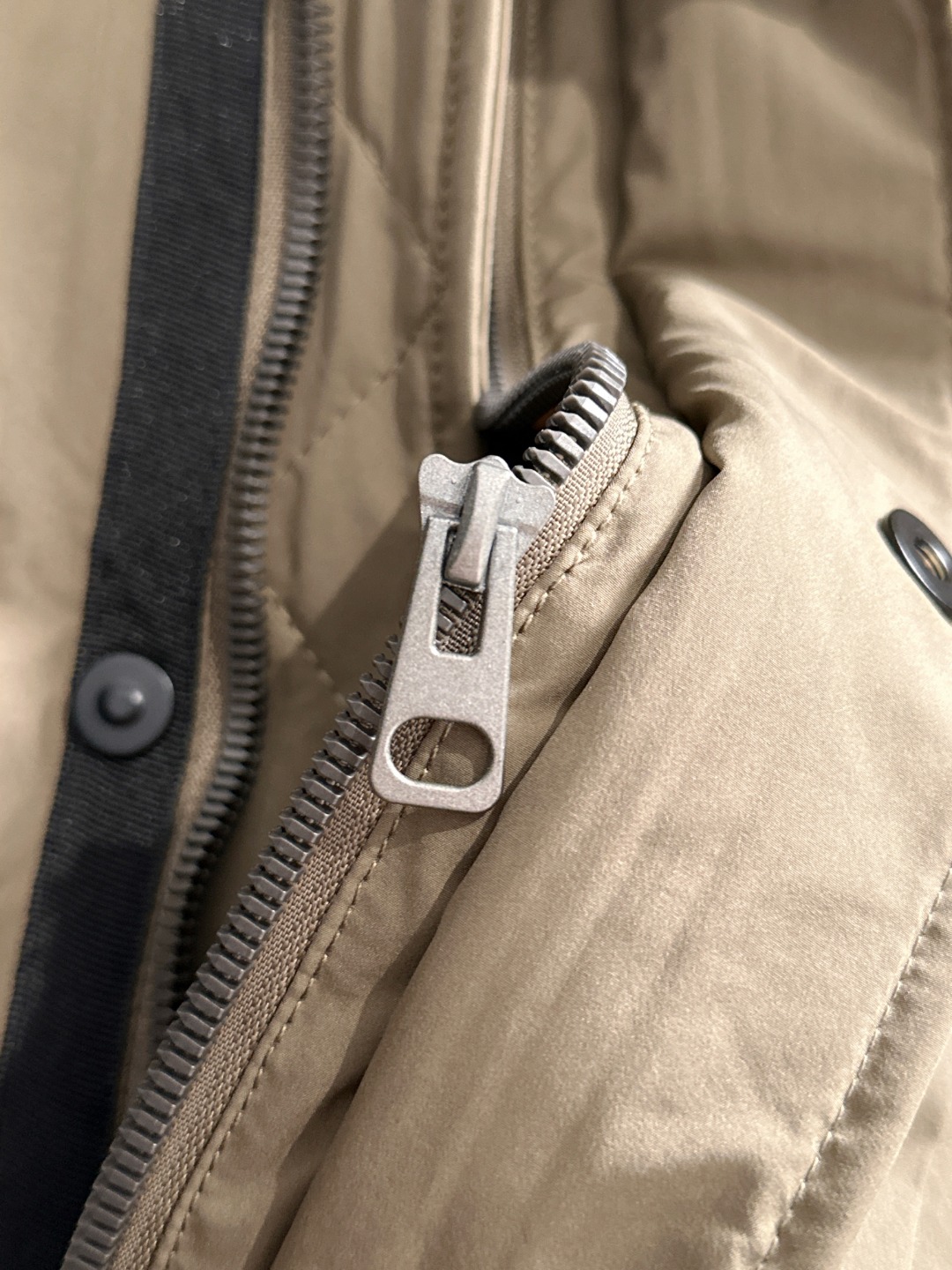 两天货期 蒙口 🔥🔥高端定制 2025冬季官网最新款爆款羽绒服 客供原版订制五金配件全进口原版定制 欢迎