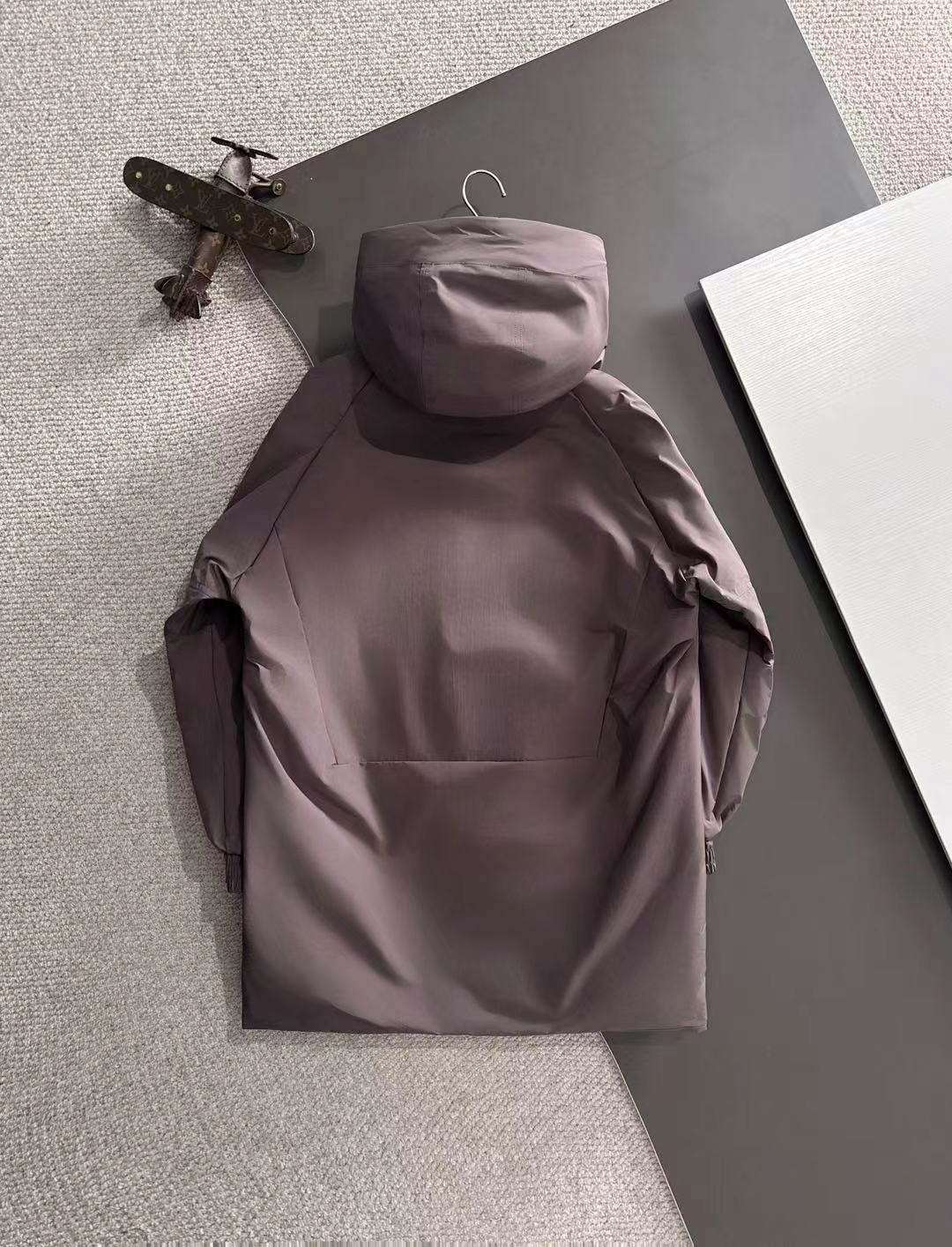 两天货期 蒙口 🔥🔥高端定制 2025冬季官网最新款爆款羽绒服 客供原版订制五金配件全进口原版定制 欢迎