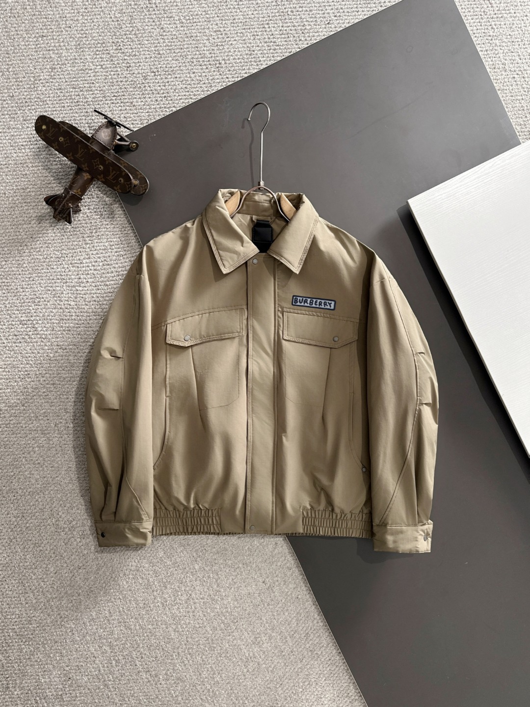 两天货期 巴宝莉 🔥🔥高端定制 2025冬季官网最新款爆款羽绒服 客供原版订制五金配件全进口原版定制 欢