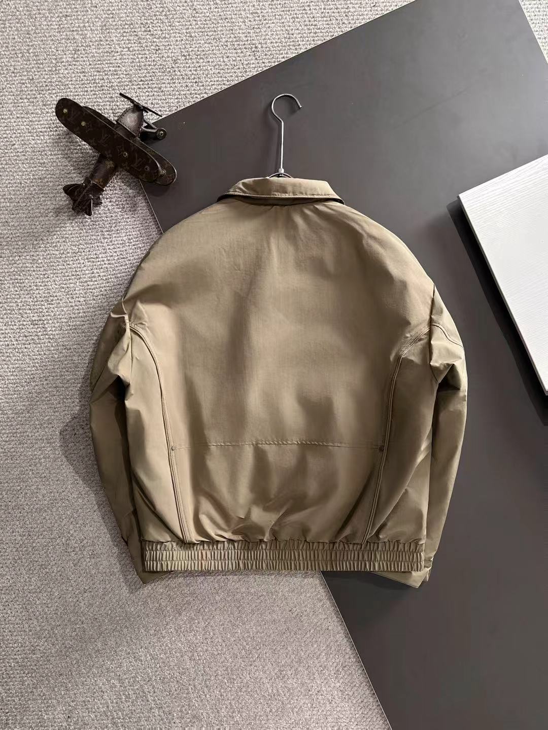 两天货期 巴宝莉 🔥🔥高端定制 2025冬季官网最新款爆款羽绒服 客供原版订制五金配件全进口原版定制 欢