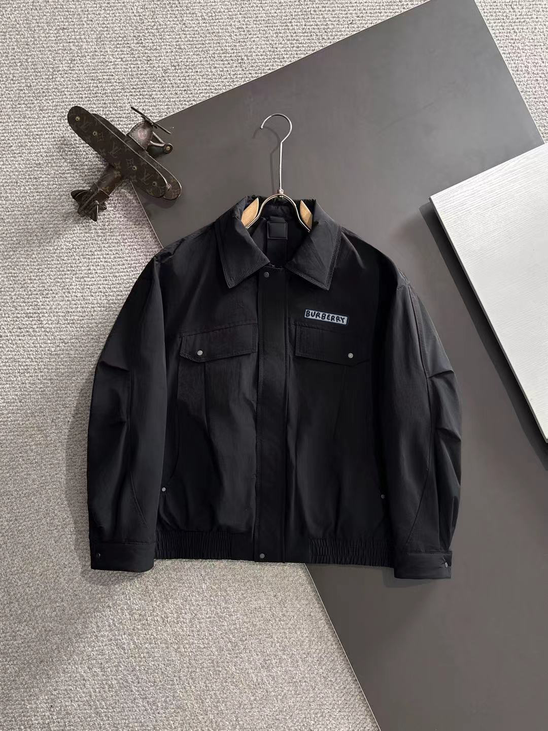 两天货期 巴宝莉 🔥🔥高端定制 2025冬季官网最新款爆款羽绒服 客供原版订制五金配件全进口原版定制 欢