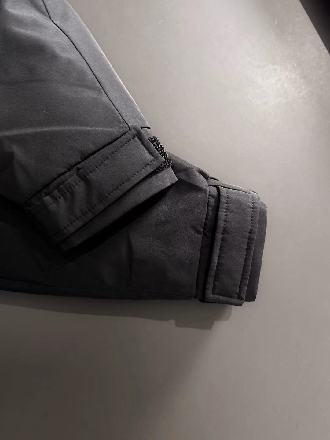 两天货期 始祖鸟 🔥🔥高端定制 2025冬季官网最新款爆款羽绒服 客供原版订制五金配件全进口原版定制 欢