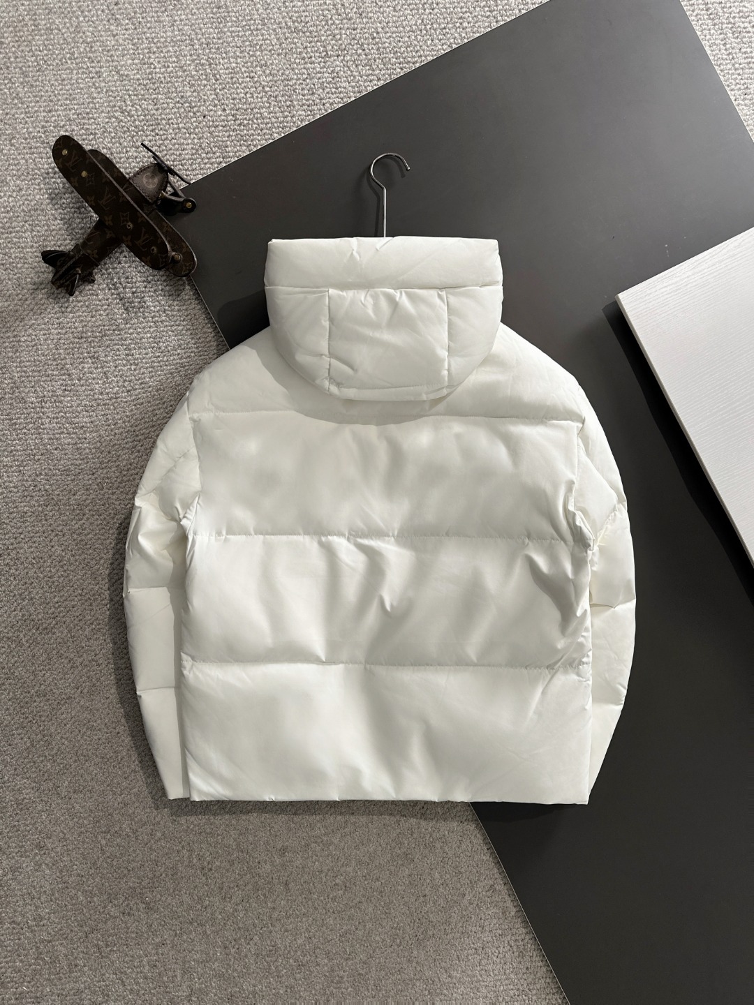 两天货期 芬迪 🔥🔥高端定制 2025冬季官网最新款爆款羽绒服 客供原版订制五金配件全进口原版定制 欢迎