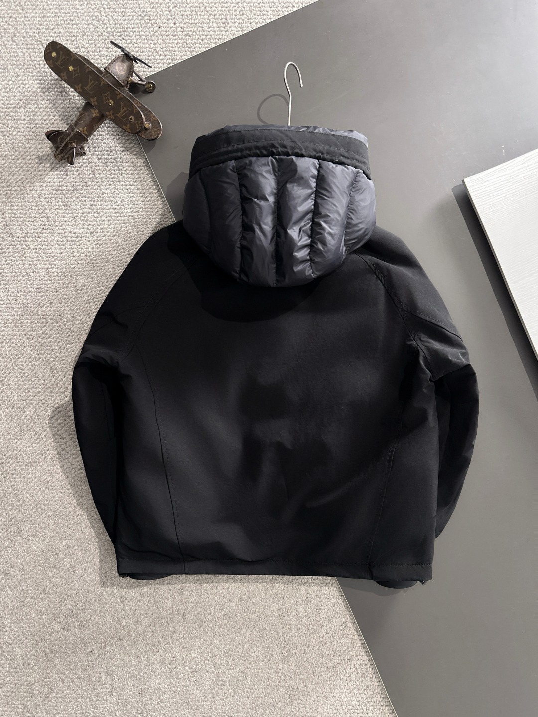 两天货期 LV 🔥🔥高端定制 2025冬季官网最新款爆款羽绒服 客供原版订制五金配件全进口原版定制 欢迎