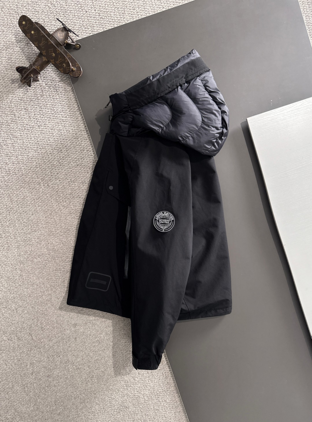 两天货期 LV 🔥🔥高端定制 2025冬季官网最新款爆款羽绒服 客供原版订制五金配件全进口原版定制 欢迎