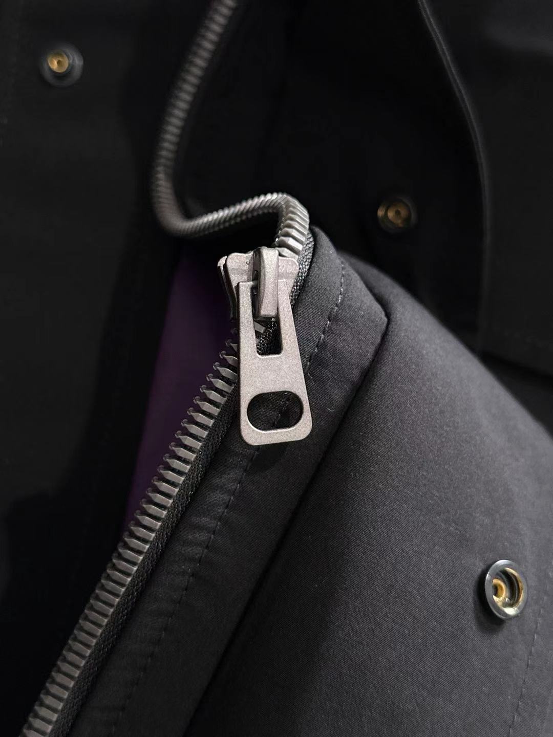 两天货期 LV 🔥🔥高端定制 2025冬季官网最新款爆款羽绒服 客供原版订制五金配件全进口原版定制 欢迎