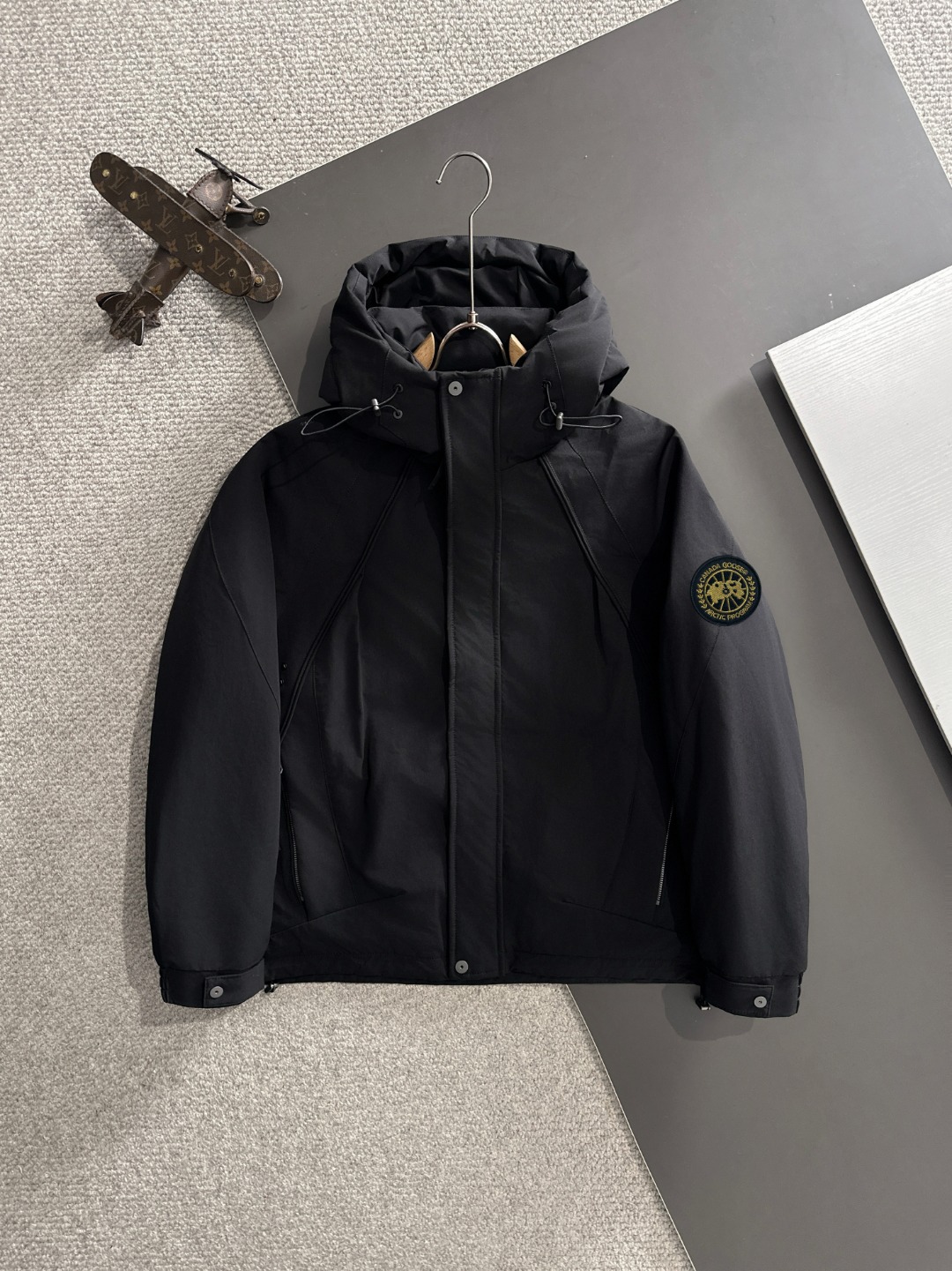 两天货期 大鹅 🔥🔥高端定制 2025冬季官网最新款爆款羽绒服 客供原版订制五金配件全进口原版定制 欢迎