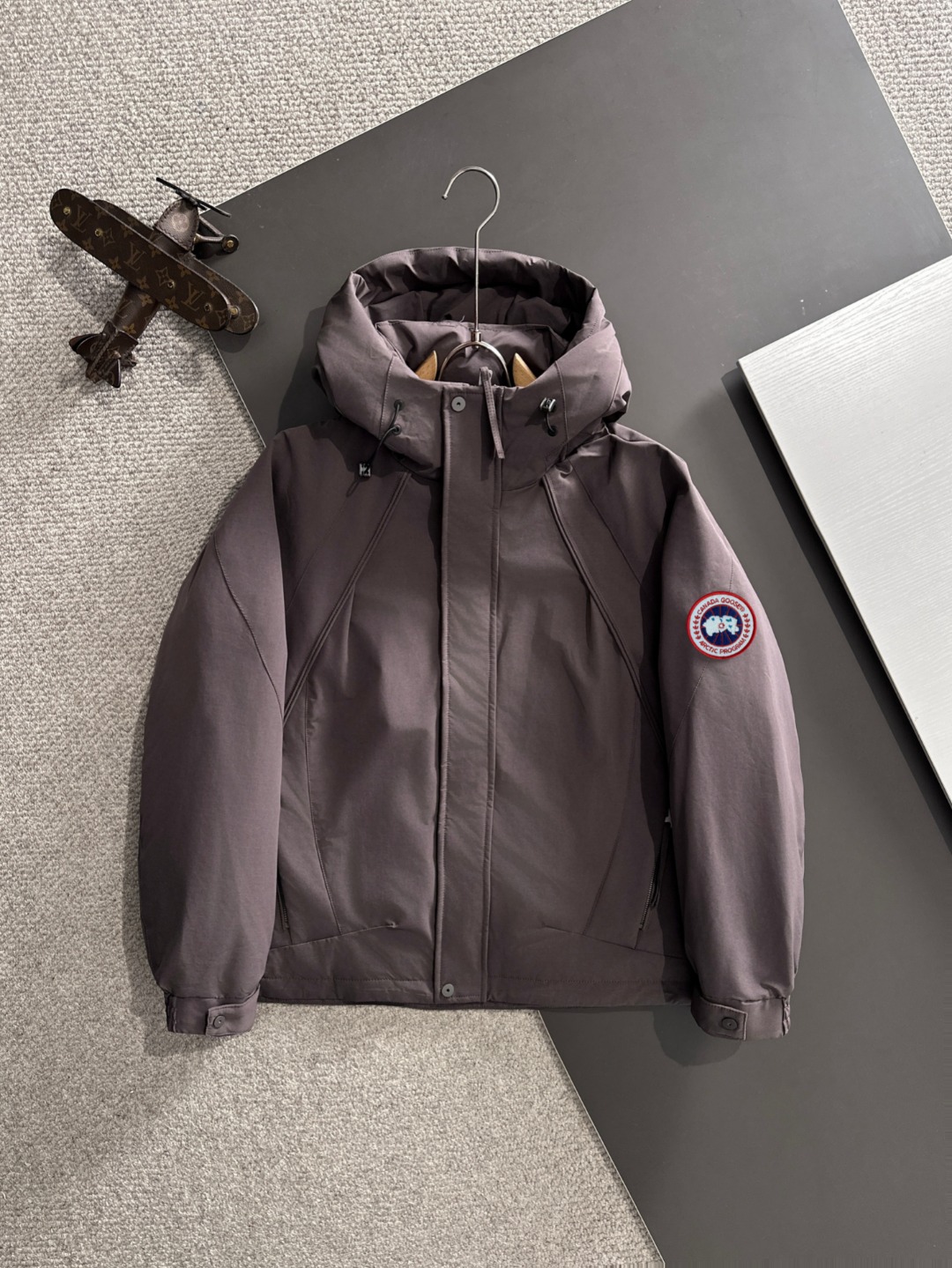 两天货期 大鹅 🔥🔥高端定制 2025冬季官网最新款爆款羽绒服 客供原版订制五金配件全进口原版定制 欢迎