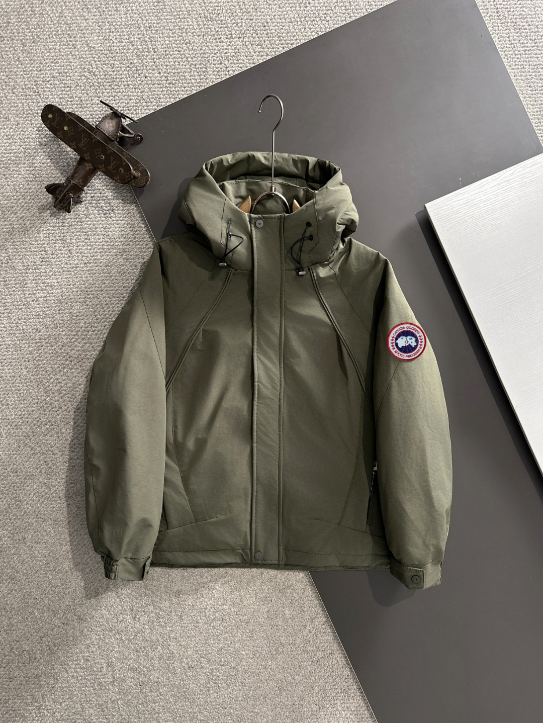 两天货期 大鹅 🔥🔥高端定制 2025冬季官网最新款爆款羽绒服 客供原版订制五金配件全进口原版定制 欢迎