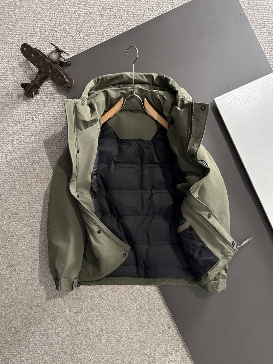 两天货期 大鹅 🔥🔥高端定制 2025冬季官网最新款爆款羽绒服 客供原版订制五金配件全进口原版定制 欢迎