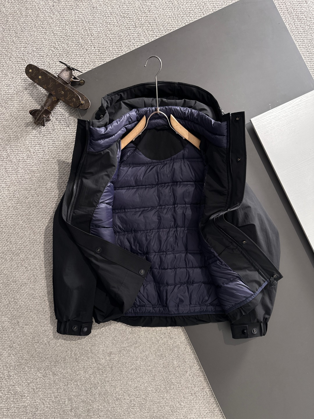 两天货期 巴黎世家 🔥🔥高端定制 2025冬季官网最新款爆款羽绒服 客供原版订制五金配件全进口原版定制 