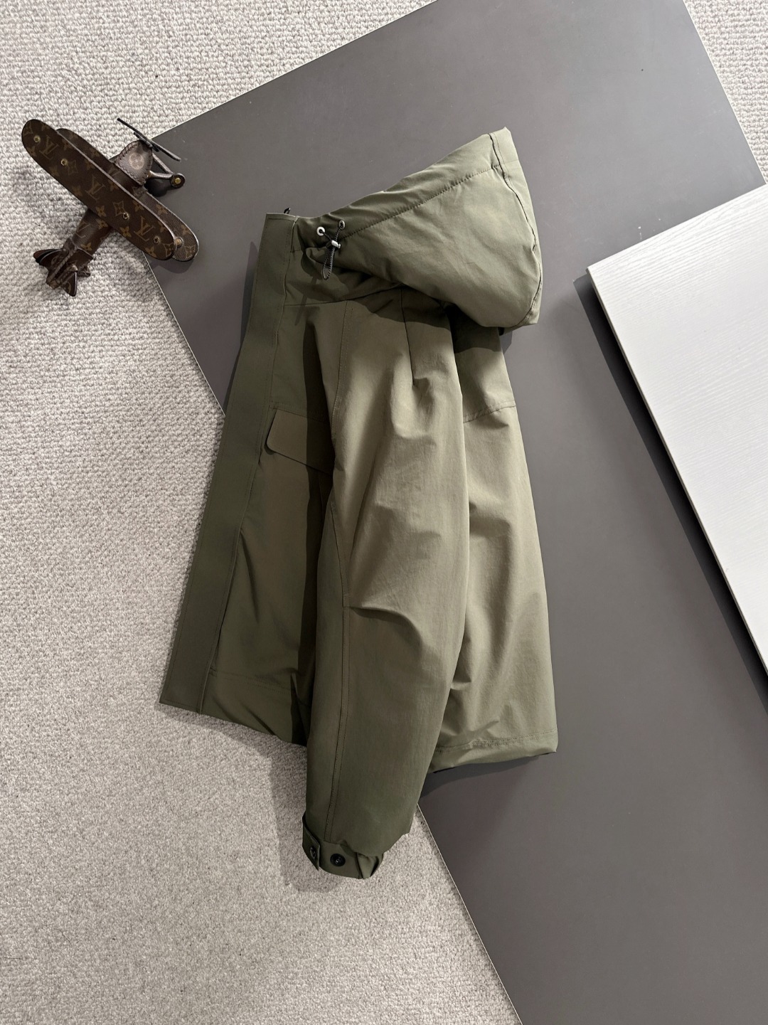 两天货期 巴黎世家 🔥🔥高端定制 2025冬季官网最新款爆款羽绒服 客供原版订制五金配件全进口原版定制 