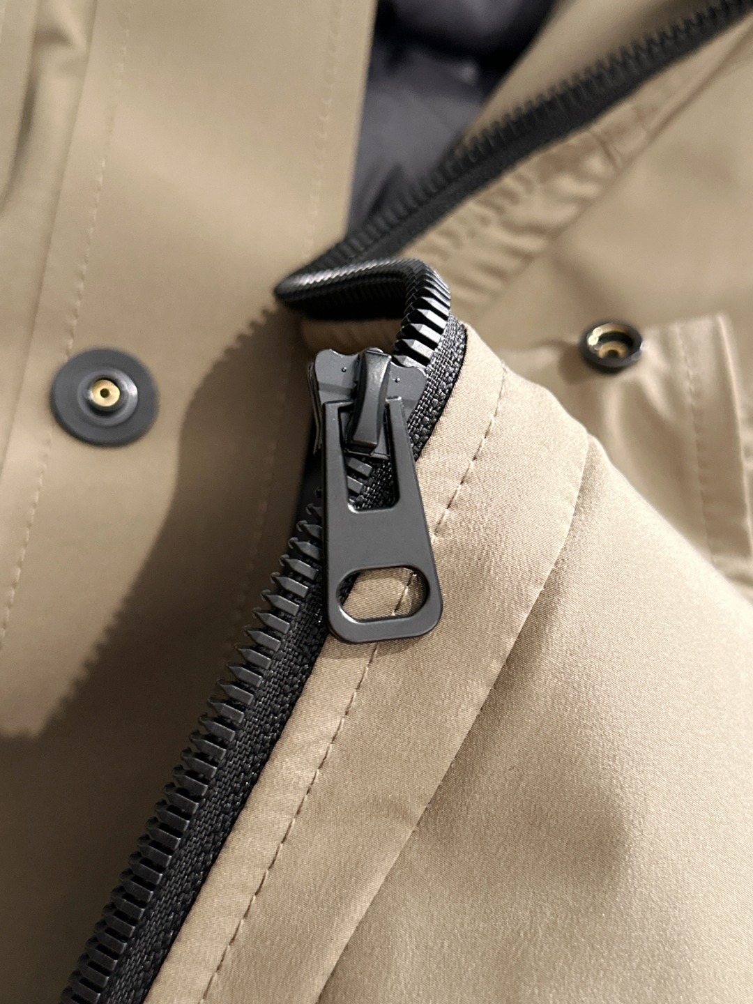 两天货期 巴黎世家 🔥🔥高端定制 2025冬季官网最新款爆款羽绒服 客供原版订制五金配件全进口原版定制 