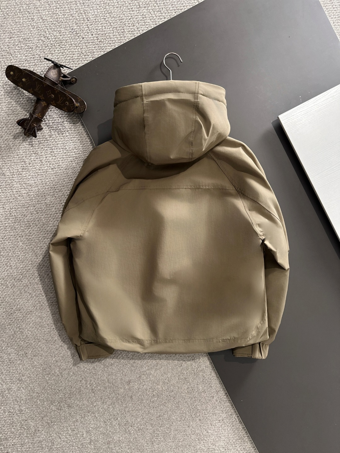 两天货期 巴黎世家 🔥🔥高端定制 2025冬季官网最新款爆款羽绒服 客供原版订制五金配件全进口原版定制 