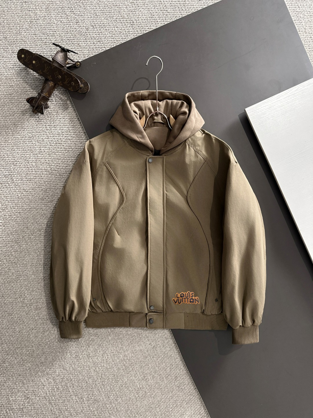 Plazo de entrega de dos días P480 LV 🔥🔥Personalización de alta gama La última chaqueta de plumón popular del sitio we…